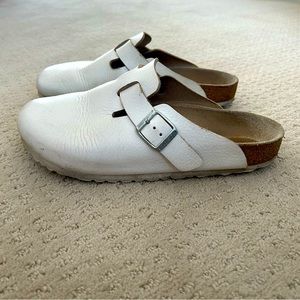 WHITE LEATHER BIRKENSTOCK BOSTONS
